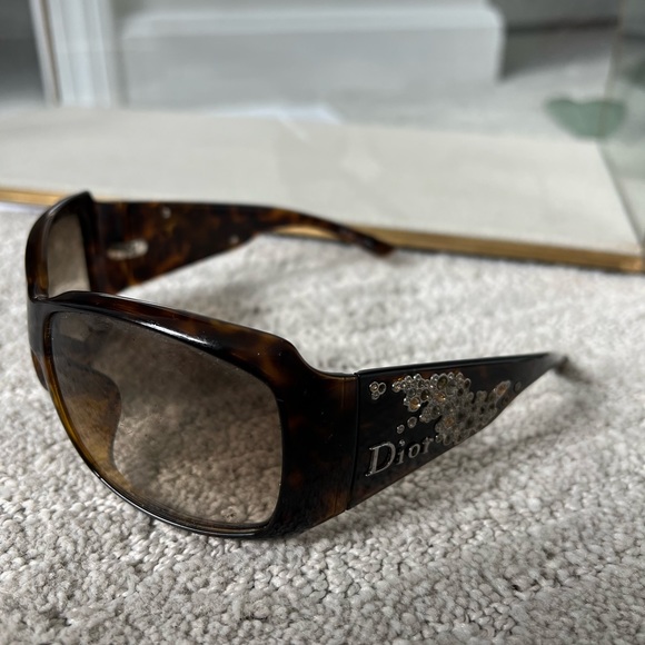 Dior sunglasses - Picture 1 of 6